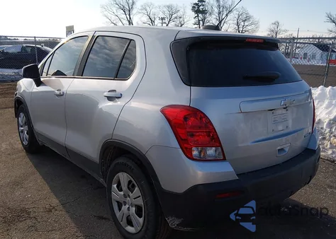 2015 Chevrolet Trax 1Ls z USA, uszkodzony, nr VIN KL7CJKSB8FB112592